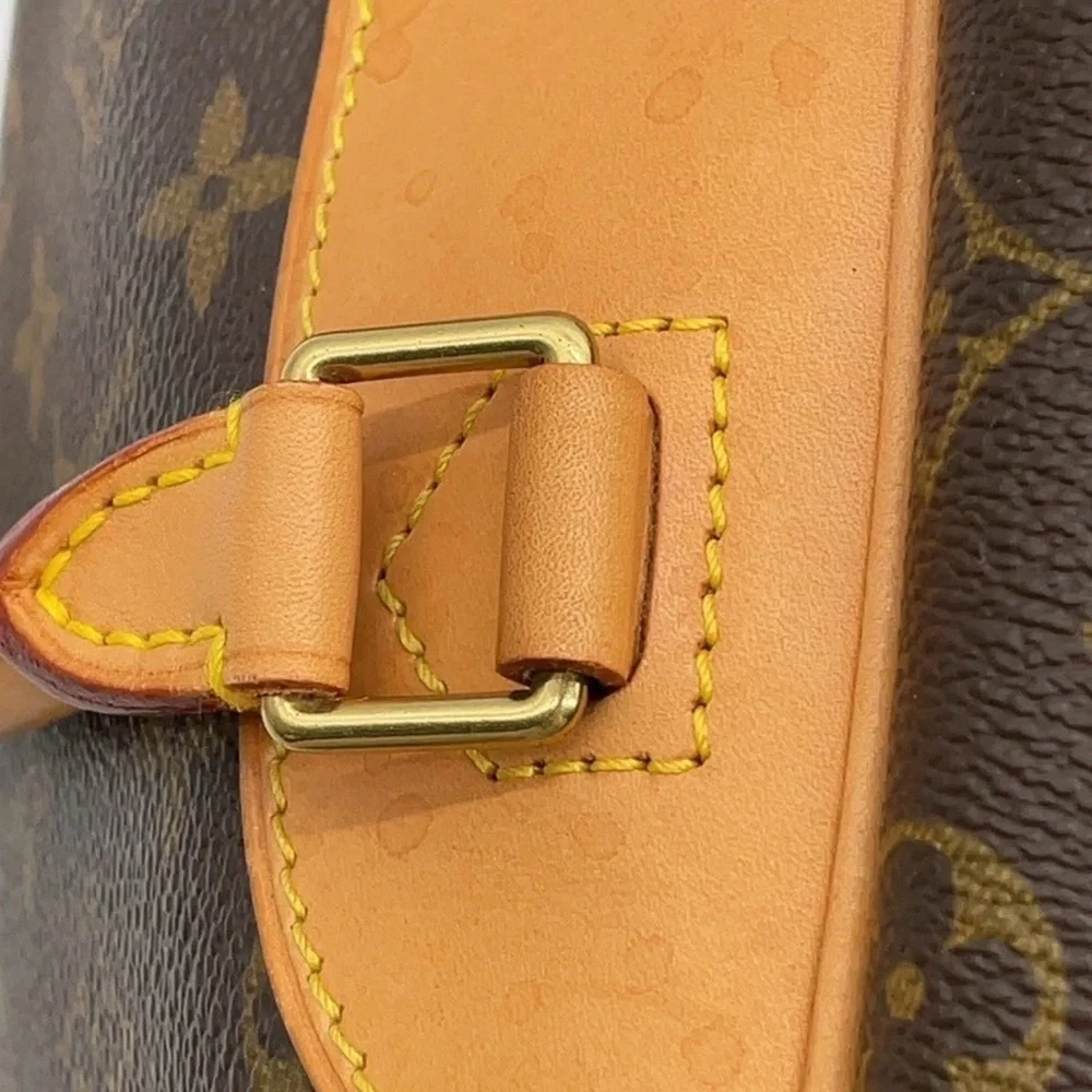 Auth Louis Vuitton Monogram Deauville Handbag W/DBag